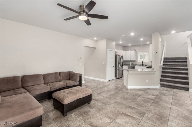 Building Photo - 7457 Onyx Star St