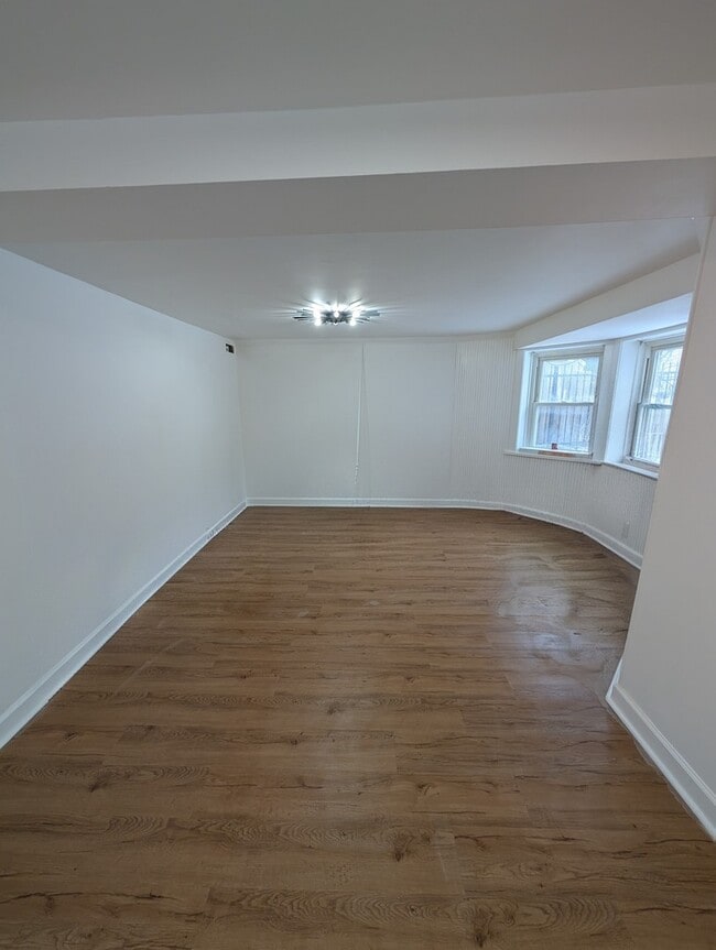 Building Photo - 3823 N Whipple St