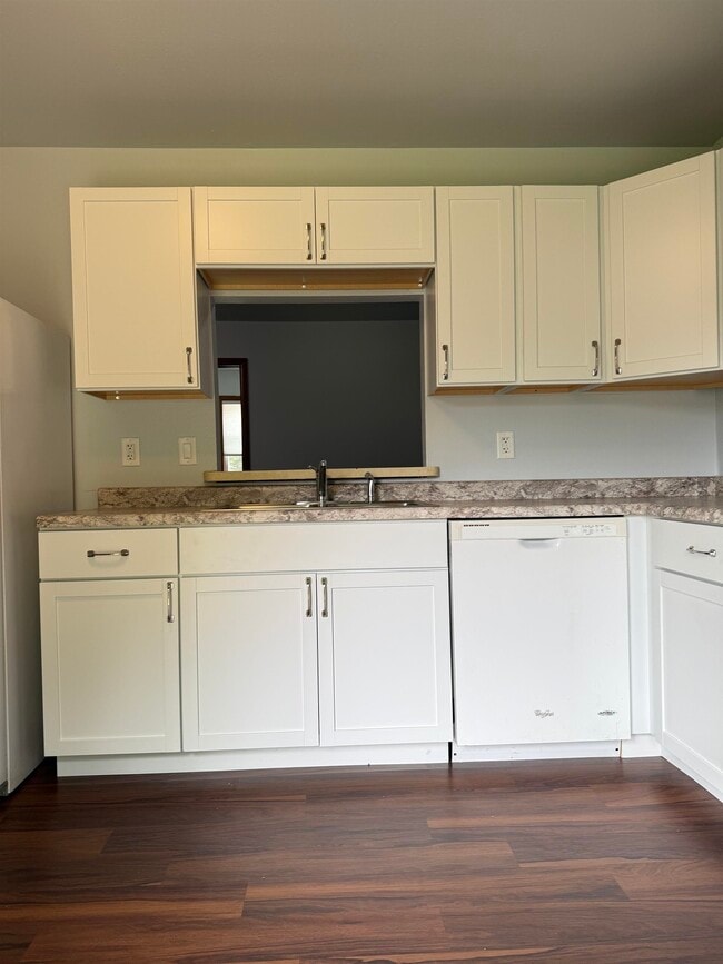 Building Photo - 2939 Traceway Dr