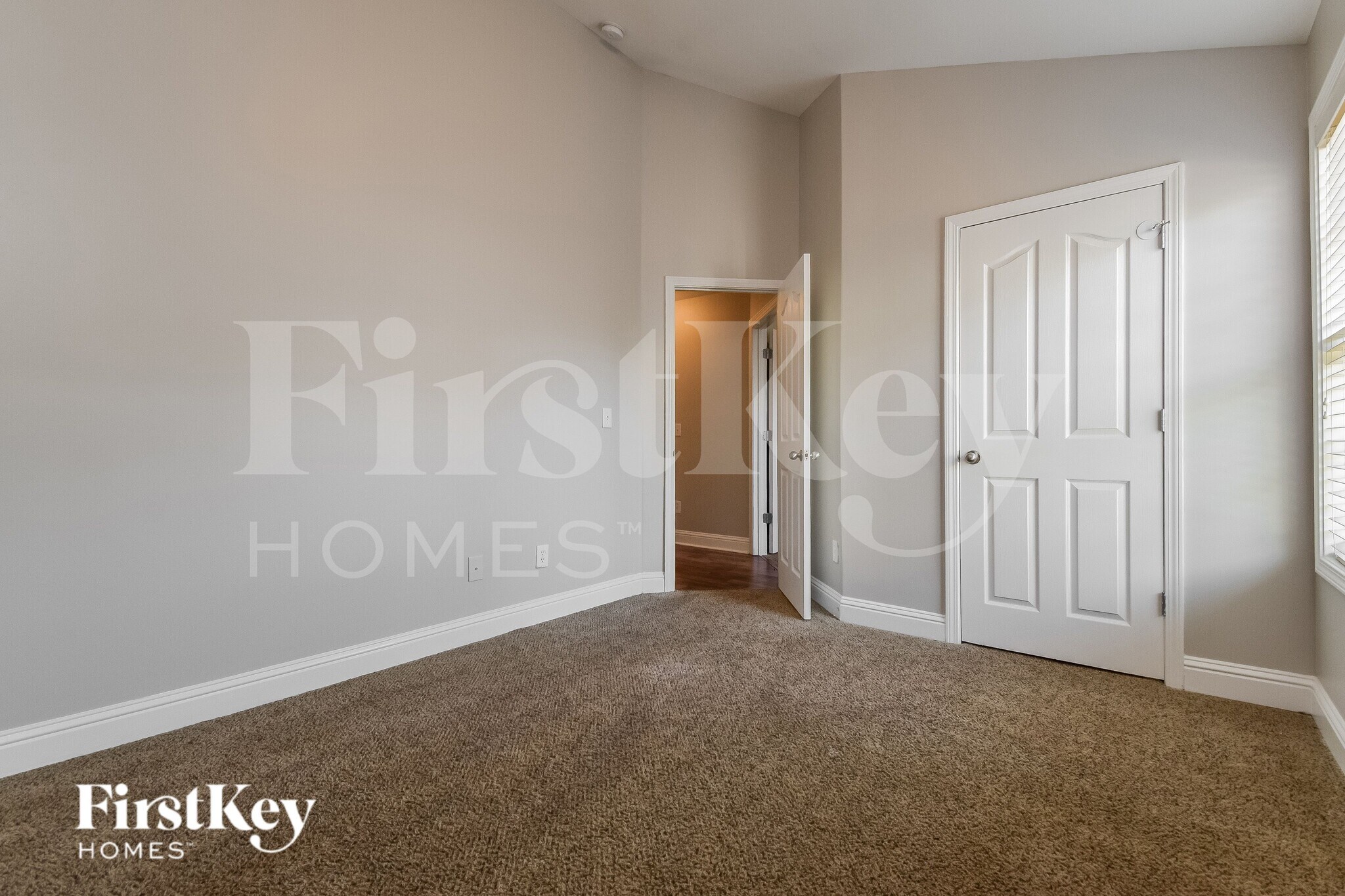 Building Photo - 5681 Apple Grove Rd NE