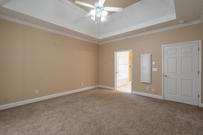 Building Photo - 1833 Waters Edge Dr