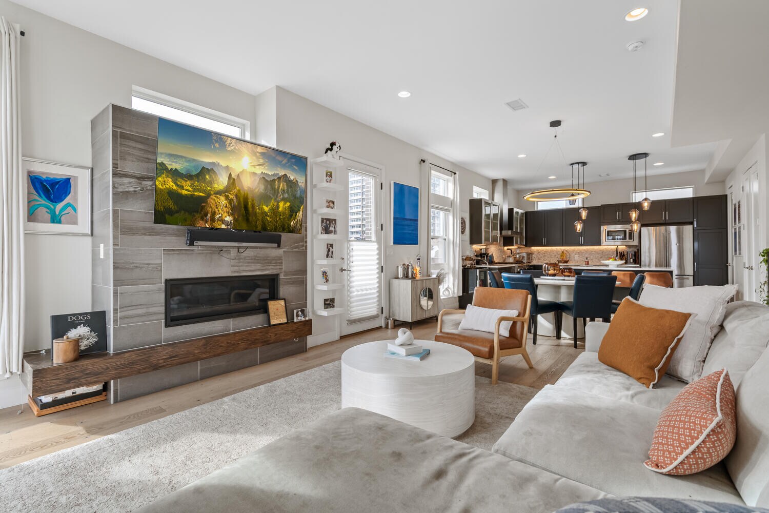 Building Photo - 4001 W Conejos Pl