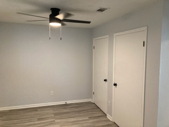 Building Photo - Renovated 1 Bedroom 1 Bathroom in Chipley Fl