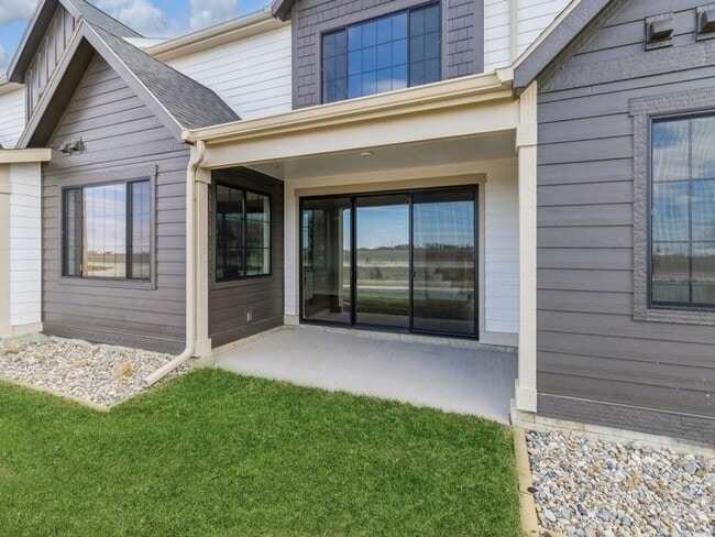 Building Photo - 2015 Lacey Dr