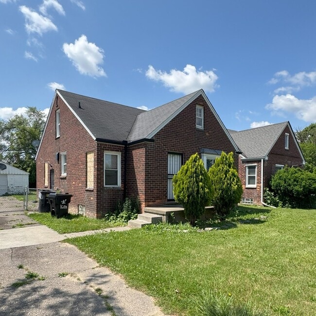 Primary Photo - 16810 Bringard Dr