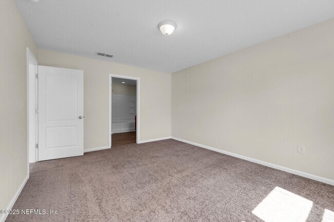 Building Photo - 11609 Yellow Perch Rd