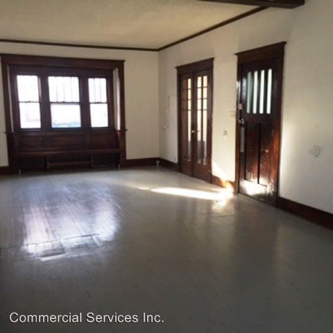 Building Photo - 555 CY Ave