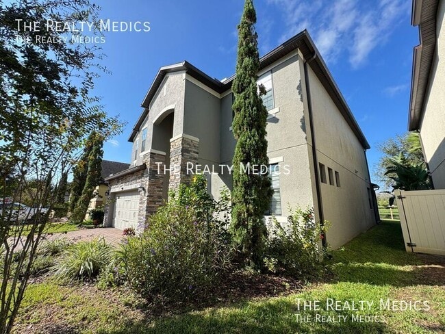 Building Photo - 5107 Appenine Loop W