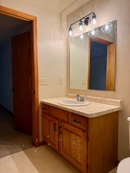Master Bath - 2331 Skylark Drive