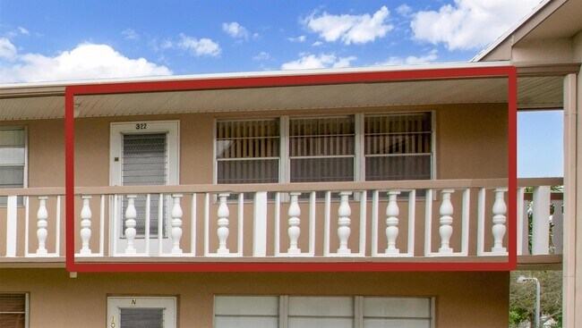 Building Photo - 322 Windsor N