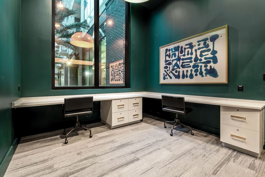 Building Photo - 617 N 12th St