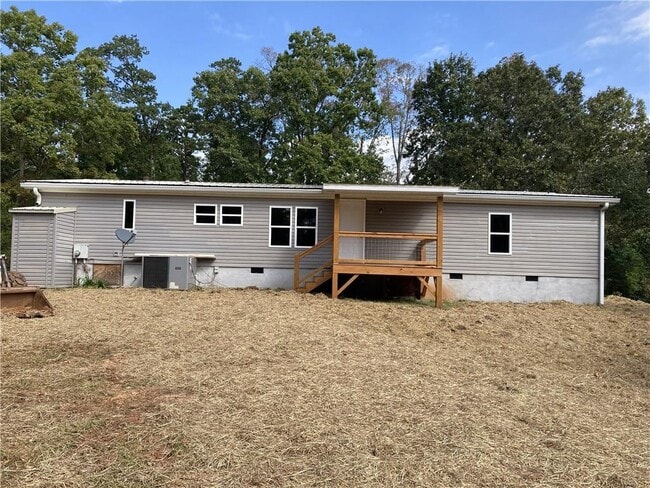 Building Photo - 99 Strawberry Ln