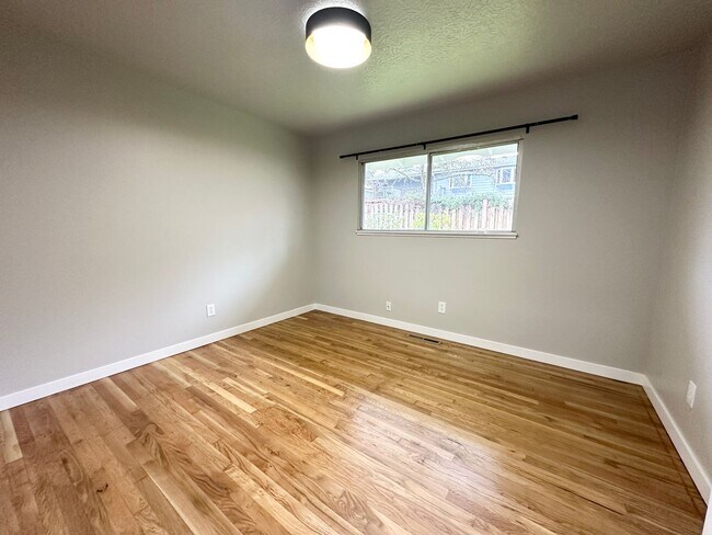 Building Photo - ½ Month Free! Beautifully Updated 3-Bedroom Ranch, Exceptional Amenities, Fenced Backyard, and 2-...