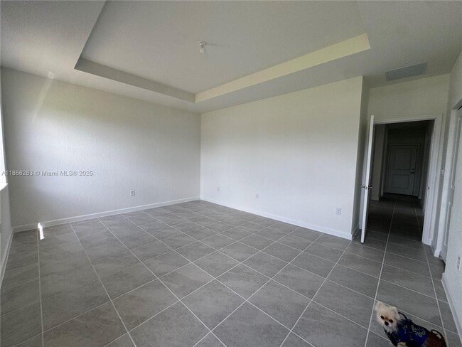 Building Photo - 2990 SE 23rd Ave