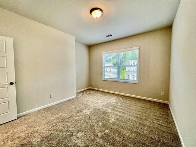 Building Photo - 1702 Dover Creek Ln