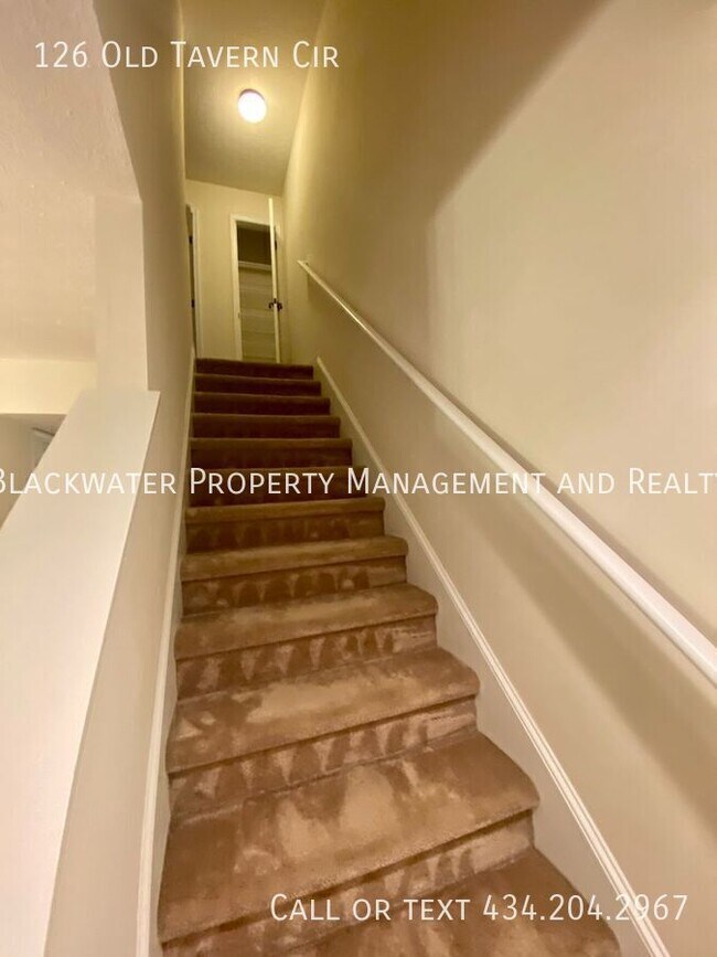 Building Photo - 126 Old Tavern Cir