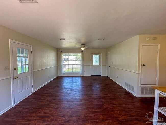 Building Photo - 279 Airport Blvd