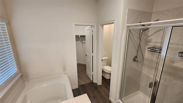 Building Photo - 3904 Oak Crk Cir