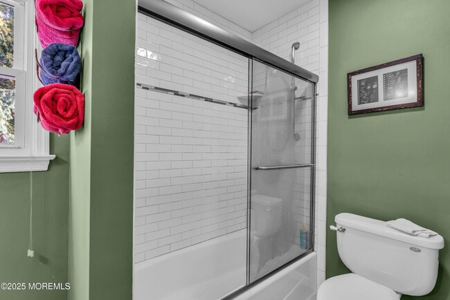 Building Photo - 2420 Cedar St