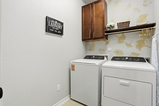 Building Photo - Charming 4-Bedroom Home in Kallison Ranch – Resort-Style Amenities & Prime Location!