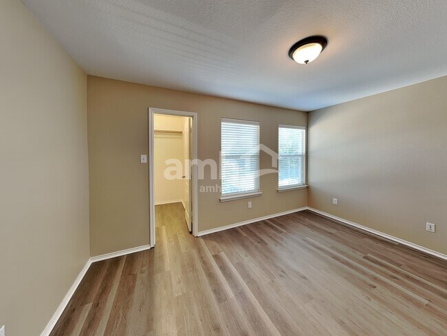 Building Photo - 4020 Hanna Rose Ln