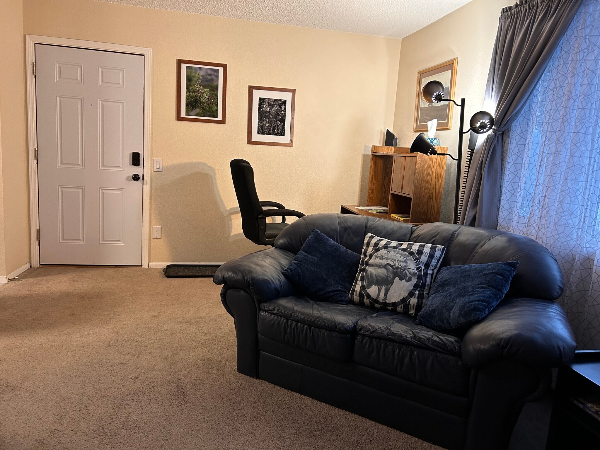 Building Photo - 1720 Beaver Pl