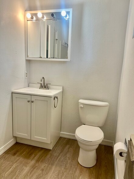 Building Photo - 3307 Hall St