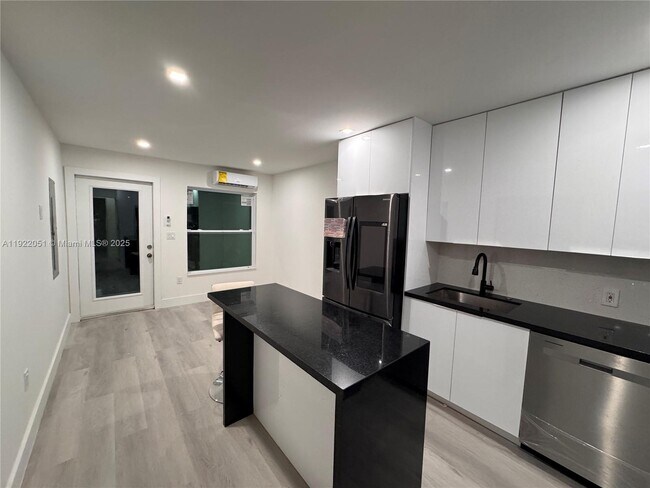 Building Photo - 2353 SW 11th Terrace