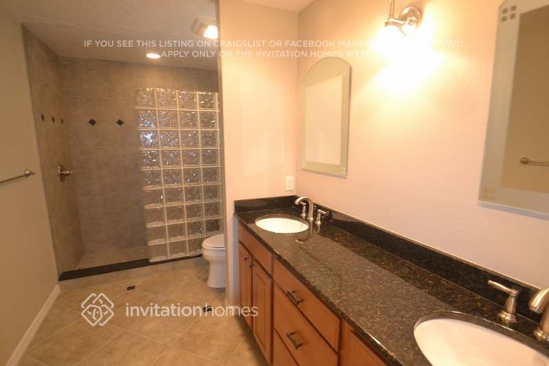 Building Photo - 4495 Diamond Cir E