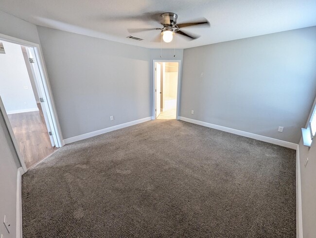 Building Photo - 9044 Quail Roost Dr