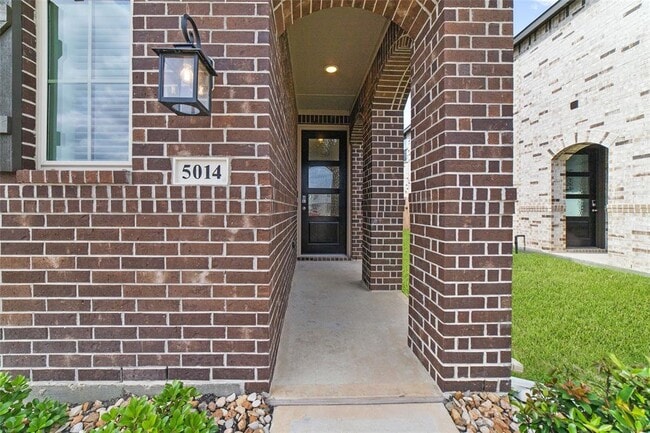 Building Photo - 5014 Chestnut Orch Dr