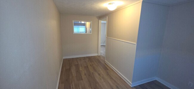 Building Photo - West Side Charmer! 1 bed, 1 bath- All Utilities & Lawn Care Included!