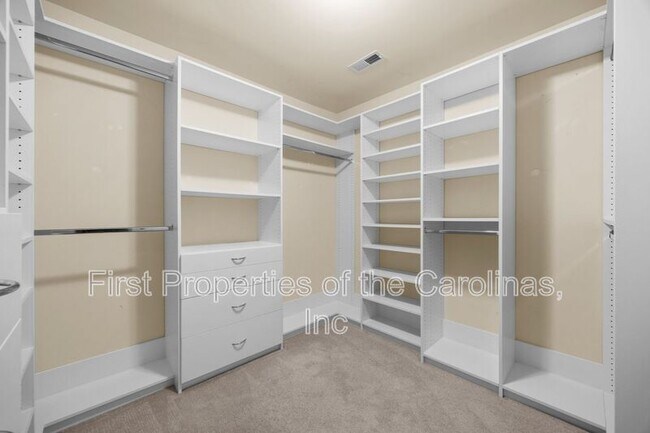 Building Photo - 6012 Thorburn Way