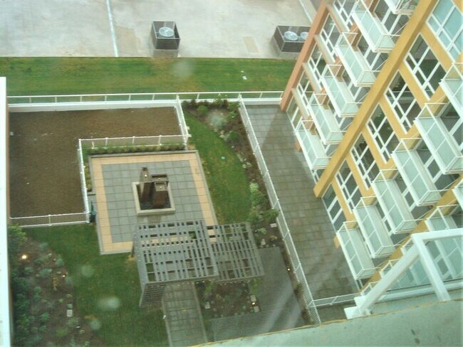 Building Photo - At the Montage!!! 1 bedroom 1 bath luxury ...