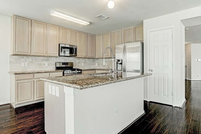 Building Photo - 2718 Skyview Chase Ln