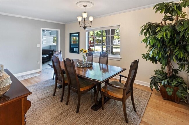 Building Photo - 3005 W Helen Ave