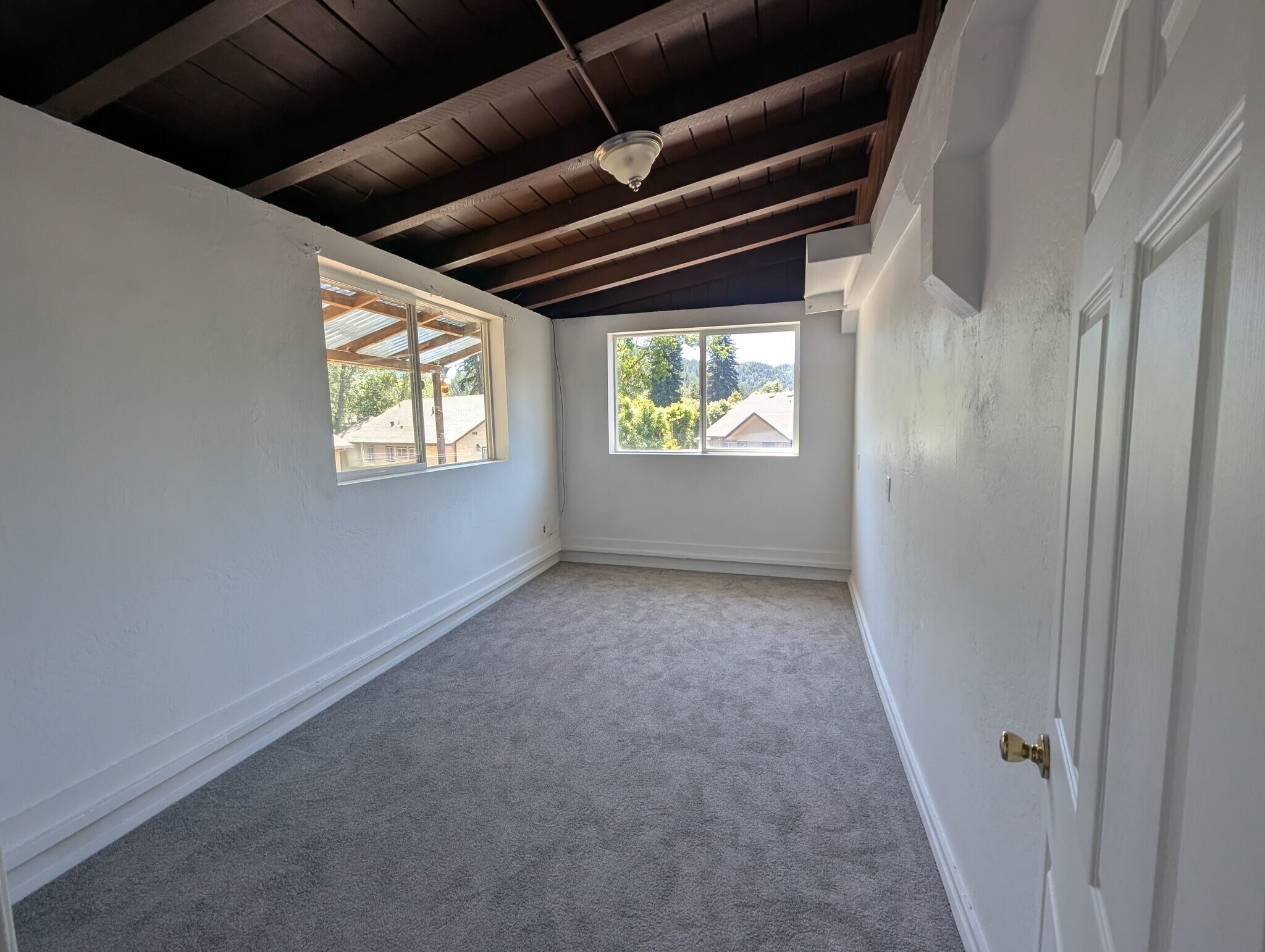 Building Photo - 14301 Mill Ct