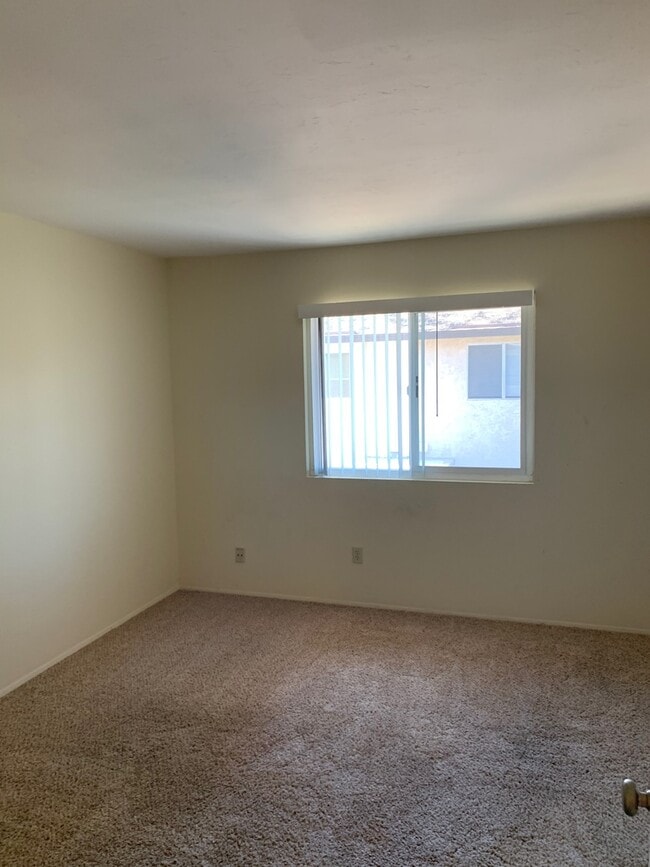 Building Photo - 10142 Peaceful Ct