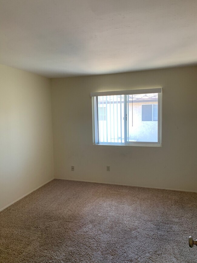 Building Photo - Cozy 2 Bed 1 Bath Home For Rent