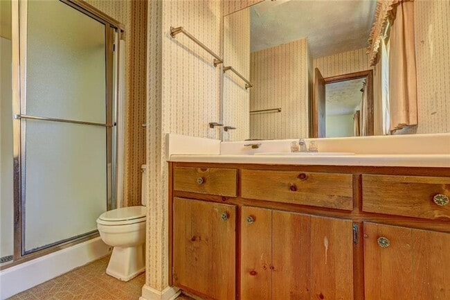 Building Photo - 503 Fayetteville Rd