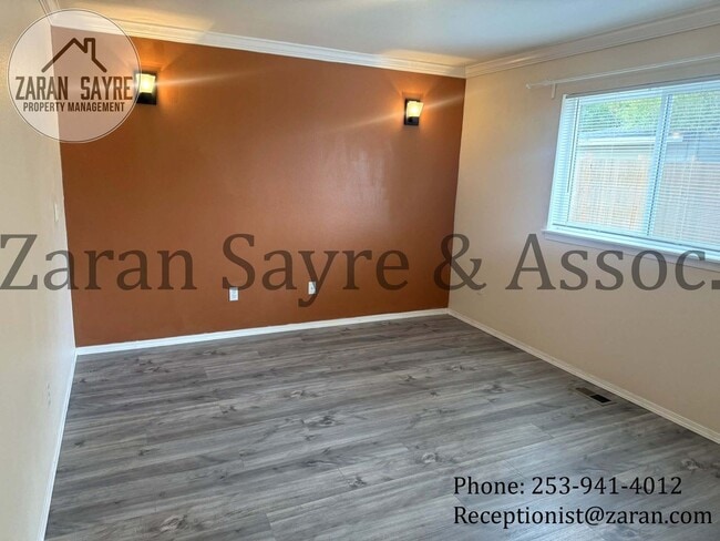Building Photo - 109- Lovely home on Tacoma's Eastside!