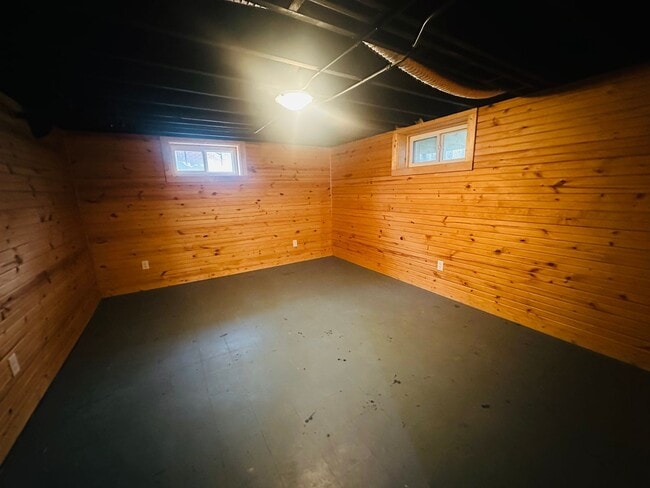 Building Photo - Updated Home in Highly Desired Deer Park Neighborhood