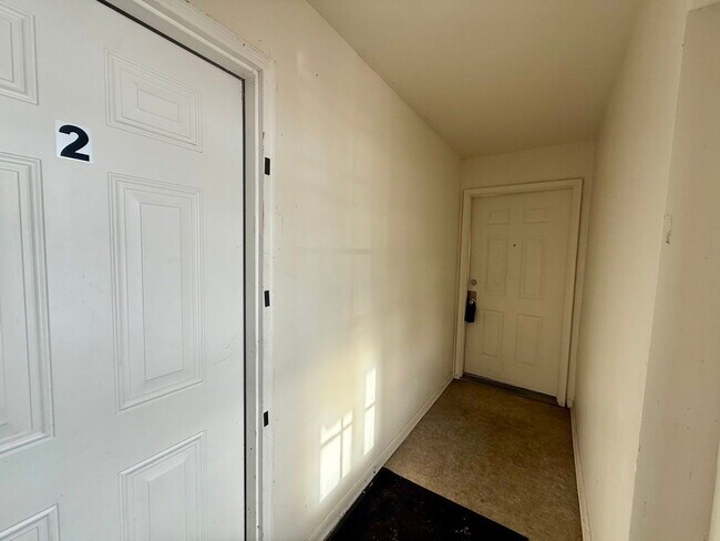 Building Photo - 58 N Front St