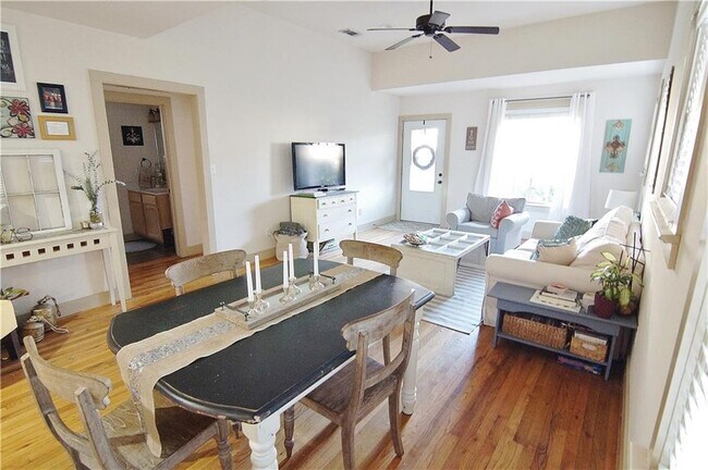 Building Photo - 3911 Willbert Rd