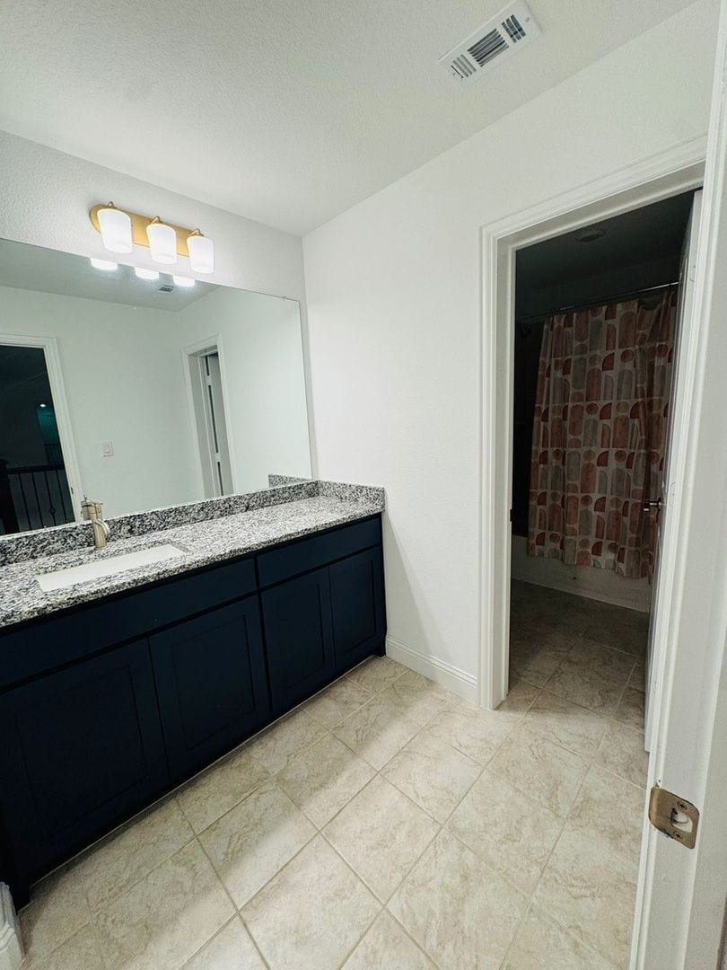 Building Photo - 701 Harmony Trl