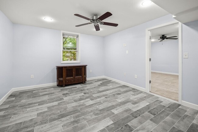 Building Photo - 7637 Seans Terrace