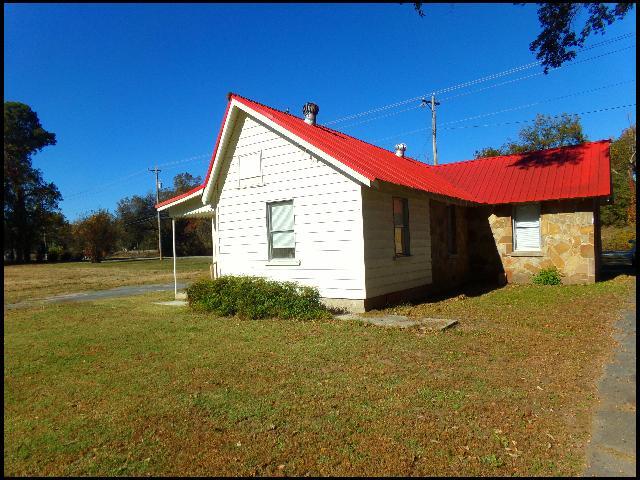 Building Photo - 4240 Baucum Pike