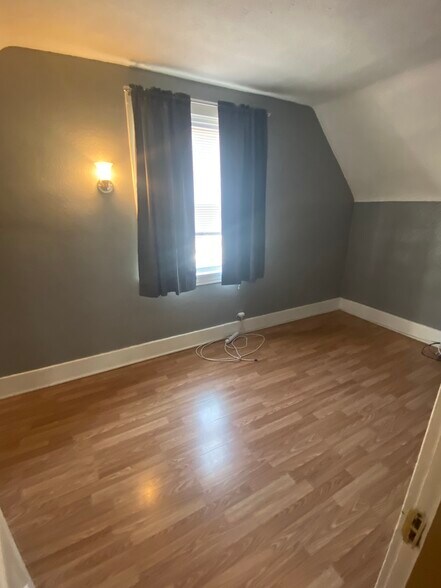 Building Photo - 508 Dick St