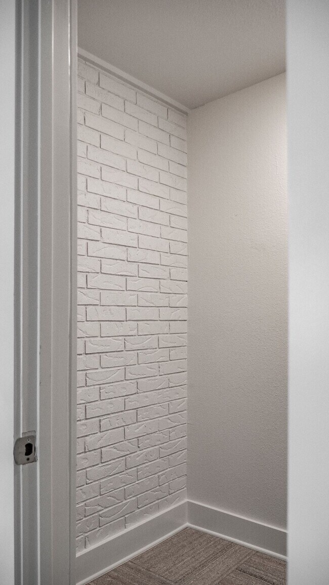 Building Photo - The Finley Unit 411