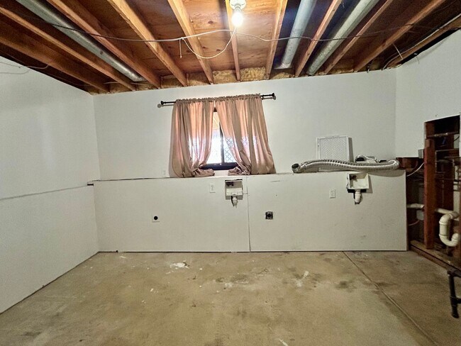 Building Photo - Completely Remodeled Home for Rent in Northwest Longmont